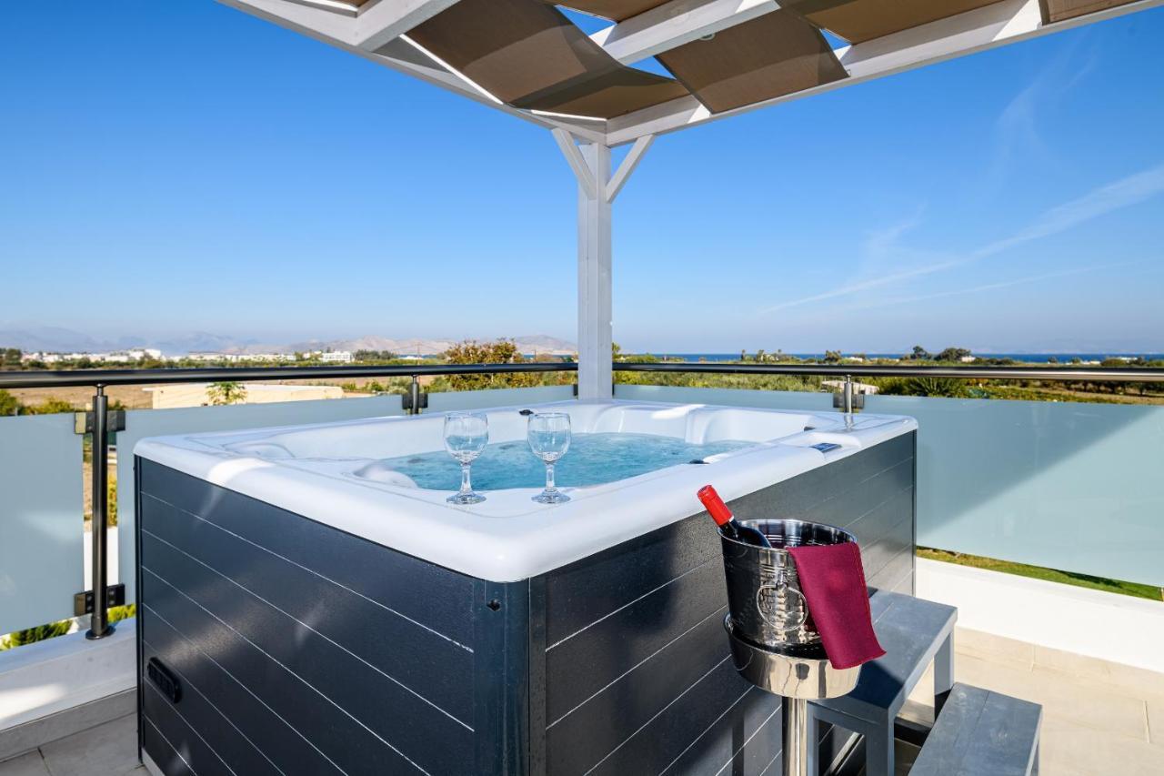 Asteria Pearl Villa 2 With Rooftop Jacuzzi Тігакі Екстер'єр фото