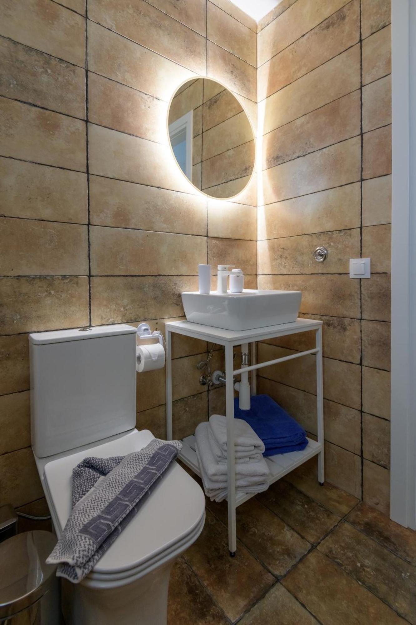 Asteria Pearl Villa 2 With Rooftop Jacuzzi Тігакі Екстер'єр фото